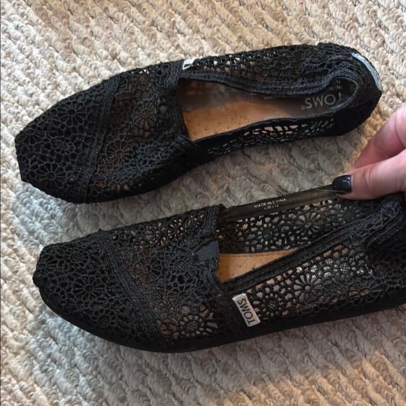 Toms Black Crochet Flats - Picture 3 of 4